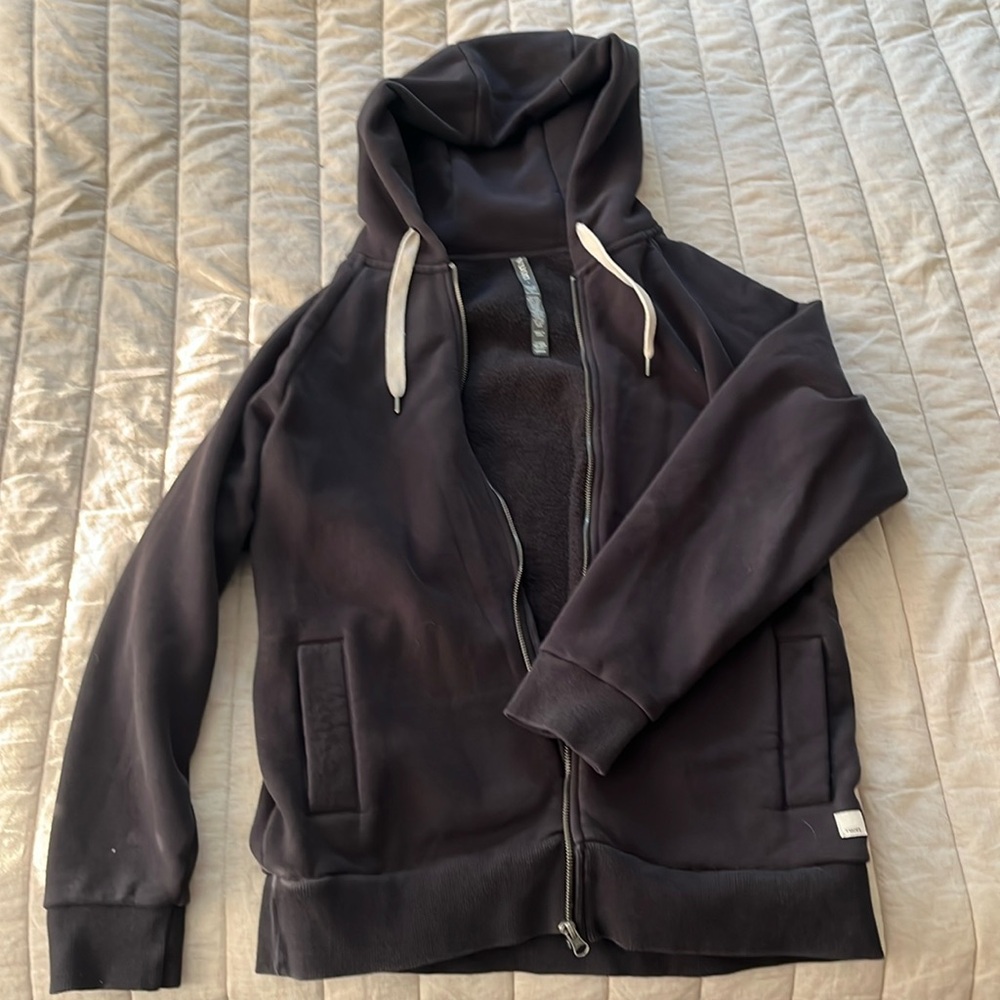 Vuori Restore Hoodie (Oversized) in Black